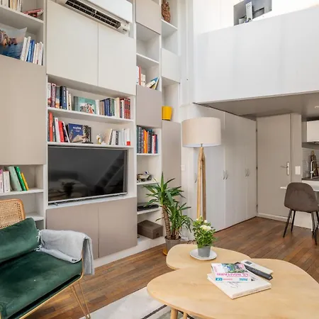 Bright And Chic Duplex With Ac, Heart Of 9th Apartment Paris