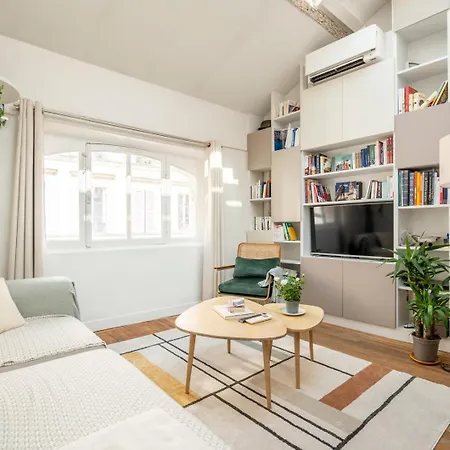 Bright And Chic Duplex With Ac, Heart Of 9th Paris