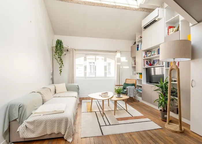 Bright And Chic Duplex With Ac, Heart Of 9th *