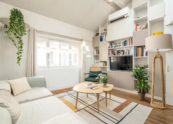 Bright And Chic Duplex With Ac, Heart Of 9th Paris